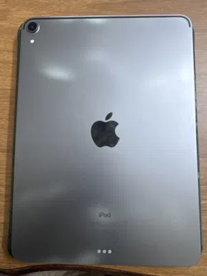 Apple iPad Pro 11 256 GB in Zarqa