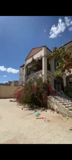 800 m2 More than 6 bedrooms Villa for Rent in Sana'a Diplomatic Area