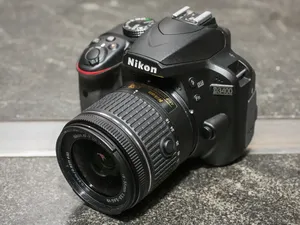 DSLR Cameras . Nikon . Used4