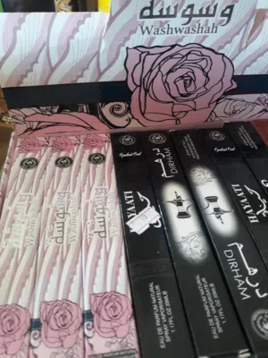عطور رجالي و نسائي.