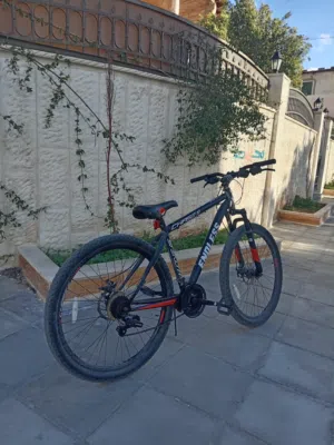 دراجة هوائية مواصفات اميركي جنط 27.5 للبيع في الزرقاء.