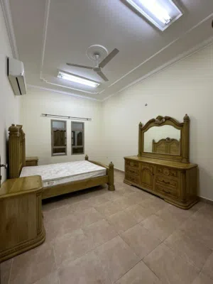 250 m2 Studio Apartments for Rent in Northern Governorate Malikiyah