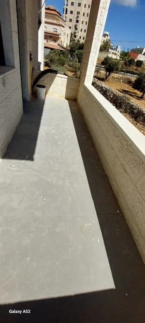 ٣ غرف نوم . ٣ حمّامات . 175 م٢3