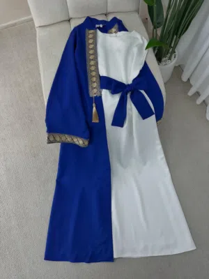 بشت رمضاااني  3 قطع  فستان داخلي والبشت والحزام  نفس لون البشت أو ابيض او اسود الزبونه بتختار