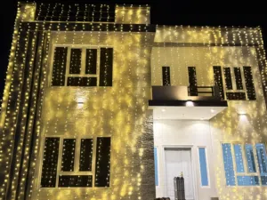 زينه للاعراس والمناسبات الخاصه مع سماعات ذات صوت جيد