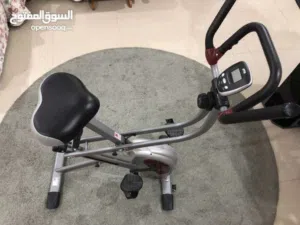 دراجه رياضيه ثابته حالة ممتازه - التواصل رسائل فقط