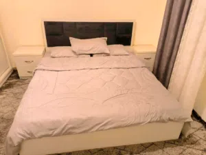 غرفة نوم مودرن استعمال بسيط للبيع