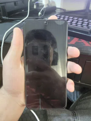 Samsung Galaxy A20s 32 GB in Amman