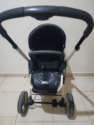 عربيه اطفال ماركه مستخدم نضيفه جدآ