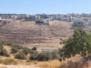 ارض للبيع في أجمل مناطق عمان الغربية بدر الجديده