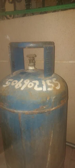سلندر غاز دبي  كبير للبيع في ابو ظبي معسكر ال نهيان