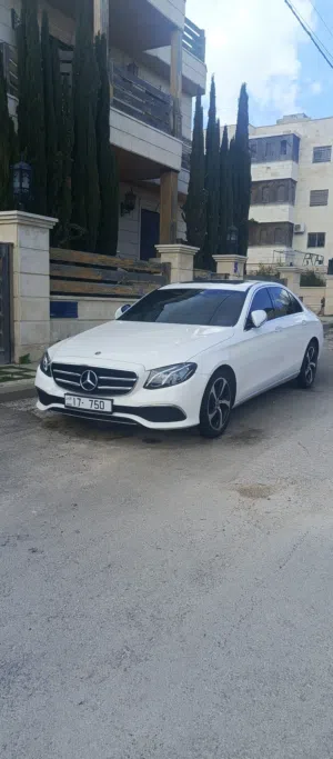 مرسيدس E200 2020 بحاله الوكاله جمرك جديد