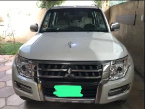 Used Mitsubishi Pajero in Basra