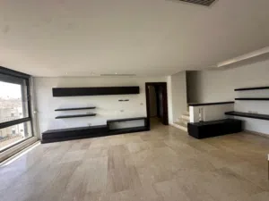 350 m2 5 Bedrooms Apartments for Rent in Amman Deir Ghbar
