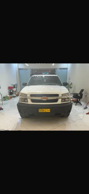 شفرولية افلانش بيك اب للبيع V8 Z71 مع فتحه سقف رقم واحد