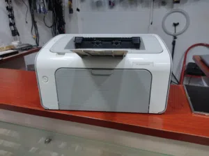 طابعة 1102 بحالة ممتازة مع حبر جديد