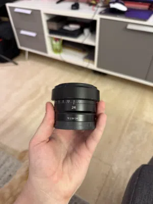 Prime Lens (Premium G Series) Sony FE 24mm f/2.8 G Lens (Excellent Condition)