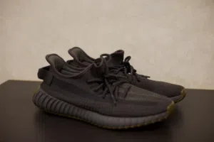 Adidas Yeezy 350 V2 Cinder