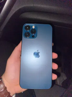 أيفون 12 بروماكس