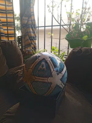 كرة قدم Agnite اصلي  استعمال اكاديمية (خفيف)  مافيها ولا ثقب ولا خدش