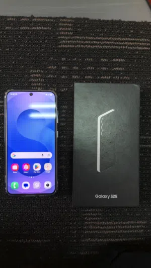 Samsung S25 12GB 256GB with Box and accessories New condition