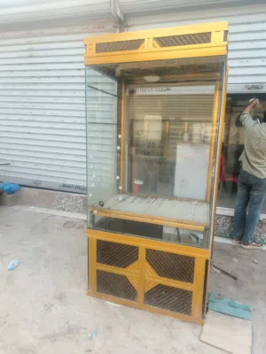 ميز للبيع  وبي مجال للطيبين