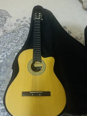 الات موسيقيه للبيع