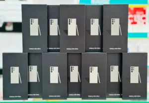 جالكسي S24 الترا 5G , ذاكرة 256GB رام 12 عرض لفترة محدودة جديد مع ملحقات