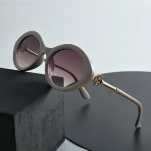 نظارات miumiu الفاخرة الغنية عن التعريف