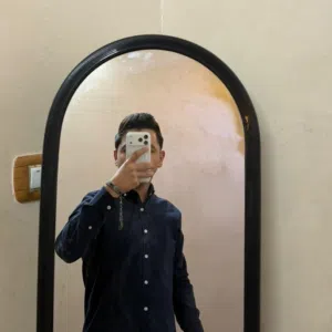 عاصم المومني 