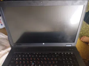 hp ZBook 17 g2