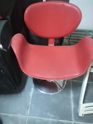 كرسي غرفه نوم+عربة أطفال كرسي اطفال