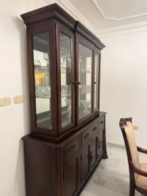 بوفيهات وخزائن عرض