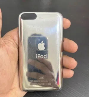 iPod Touch 3rd Gen 32GB, Fully Working