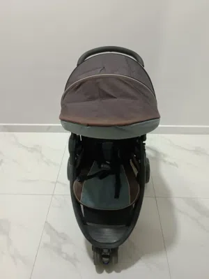 عربة اطفال