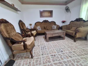 طقم كنب 7مقاعد  مستعمل للبيع ماركا الجنوبية
