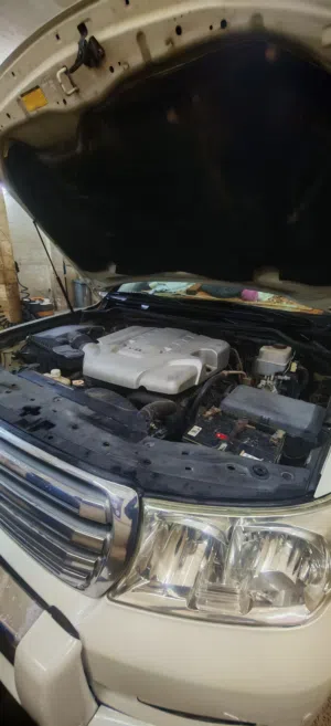 Used Toyota Land Cruiser in Al Dhahirah