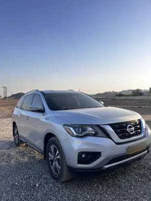Used Nissan Pathfinder in Al Sharqiya