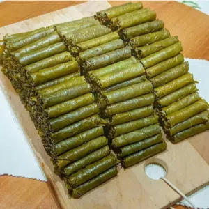 يبرق سوري بحمض محشي فيه لحمه ورز