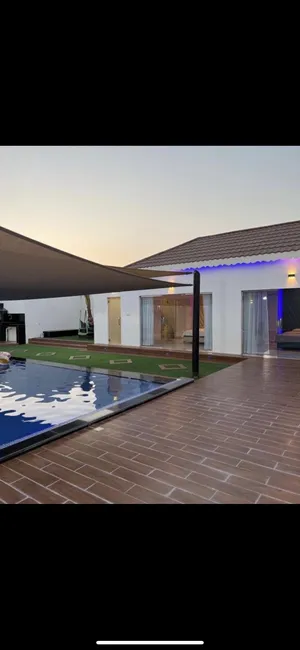 2 Bedrooms . 4 Bathrooms . 500 m20