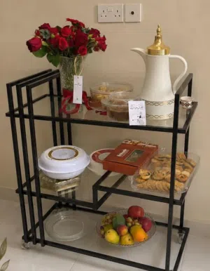 طاولة ضيافه