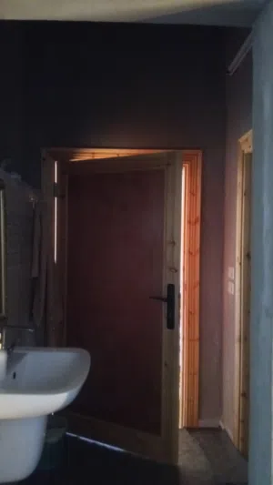 بيت 5 غرف وصالون ومطبخ وحمامين