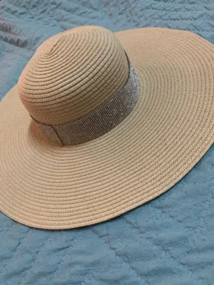 Beach / sun hat