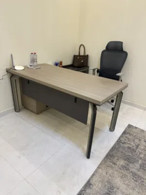 مكتب + ادرج + كرسي