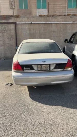 Used Ford Crown Victoria in Farwaniya