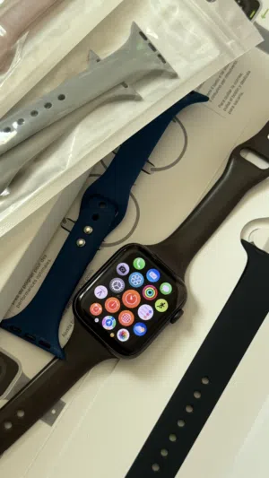 Apple smart watches for Sale in Al Sharqiya