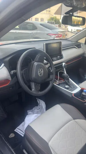 TOYOTA RAV4 ADVENTURE