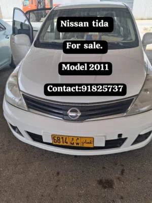 for sale nissan tida  model 2011 version 1.8 ac engine geair shifting excellent condition family use