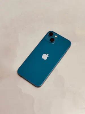 Apple iPhone 13 128 GB in Amman
