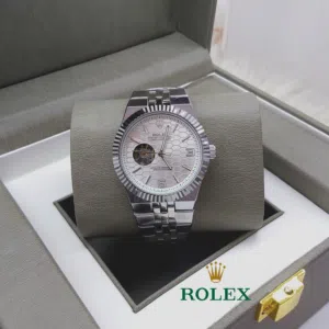 ساعه فخمه وانيقه